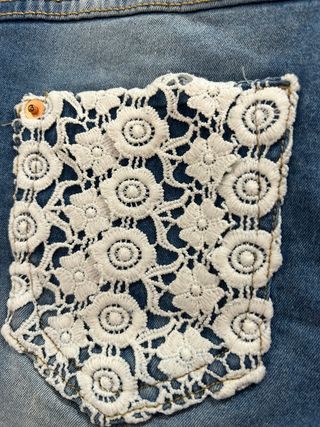 Vaqueros cortos vaqueros con encaje