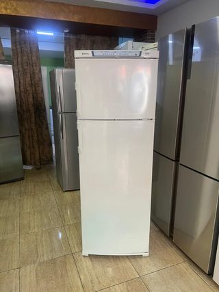 Nevera marca Balay no frost clase A+ buen estado