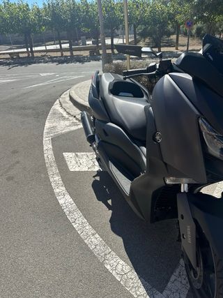 Yamaha XMAX 300