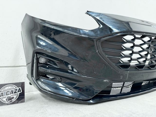 Defensa Kuga ST Line 2022