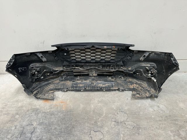 Defensa Kuga ST Line 2022