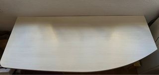 Escritorio con cajonera