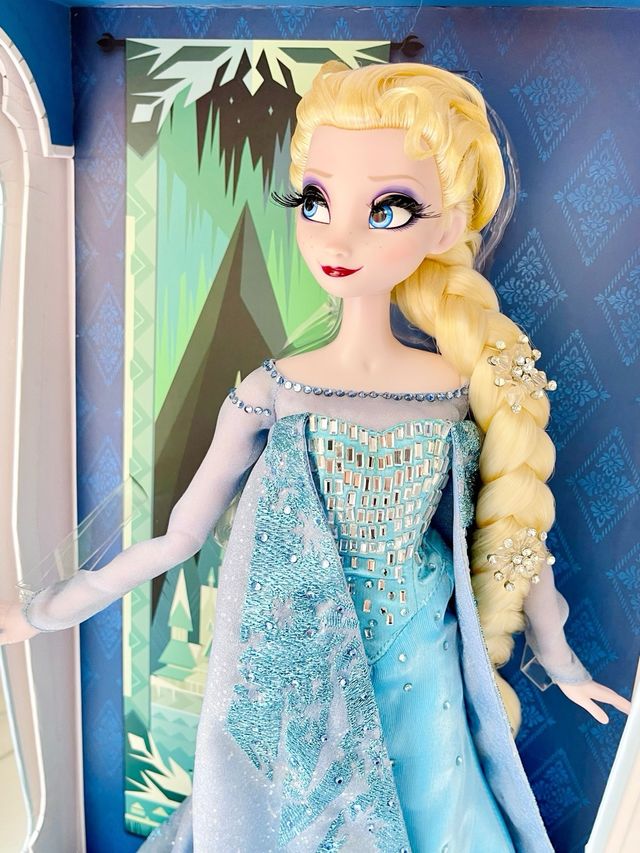 Muñeca Elsa Disney Edición Limitada Frozen.