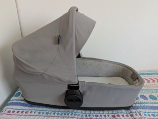 Capazo Charley Easywalker gris perfecto estado.