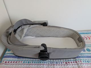 Capazo Charley Easywalker gris perfecto estado.