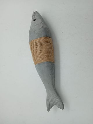 Pesce decorativo in pietra e corda