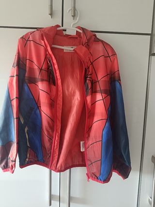 Cortavientos Spiderman