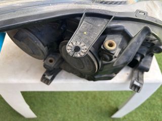 Faro delantero derecho ford focus 2009