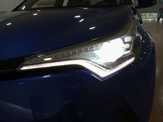Toyota C-HR Hybrid Dynamic Plus