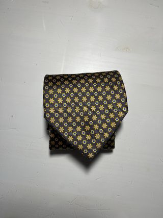 Corbata de seda italiana fabricada en España 