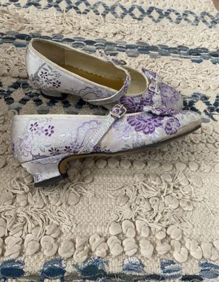Traje de Fallera Morado y Blanco 10-12 años