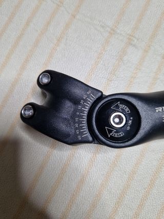 Potencia de bicicleta negra