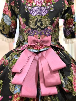 Traje Fallera Negra + 2 Corpiños