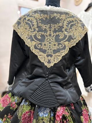 Traje Fallera Negra + 2 Corpiños