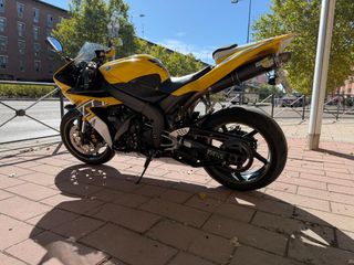 Yamaha R1 50 aniversario