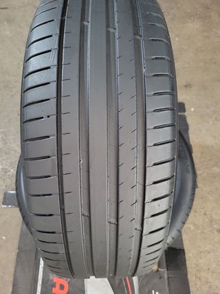 2 Neumáticos  235/55 R19 Michelin 