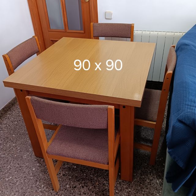 Mesa comedor cuadrada extensible