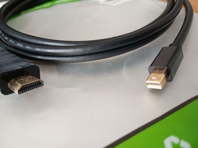 Cable HDMI a DisplayPort 2m
