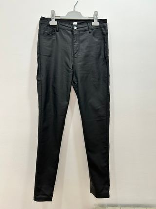 Pantalones negros cuero