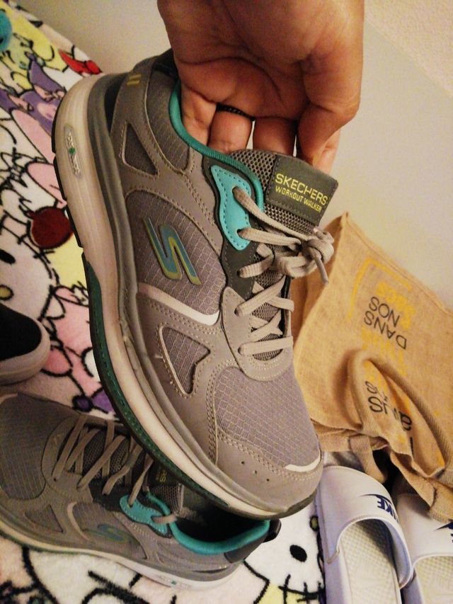 Zapatillas Skechers Mujer Gris/Turquesa Casi Nueva