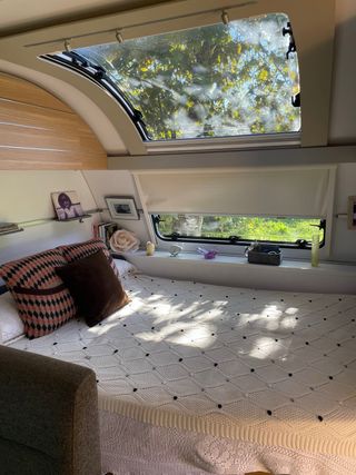 Caravana Adria Adora 673PK como nueva y con extras