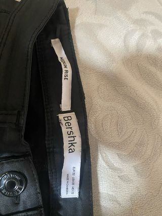Pantalón de Cuero Negro