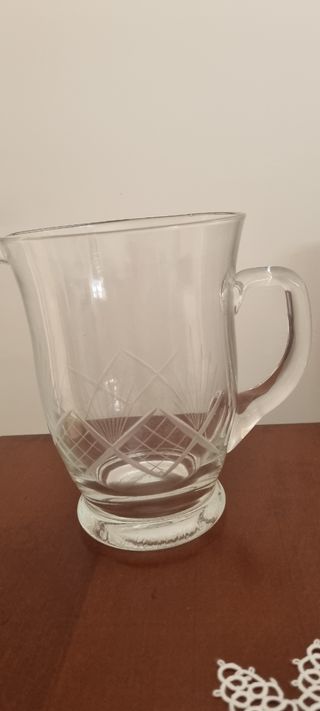 Caraffa vintage in vetro con decori