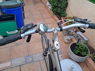 Bicicleta de mujer GIANT