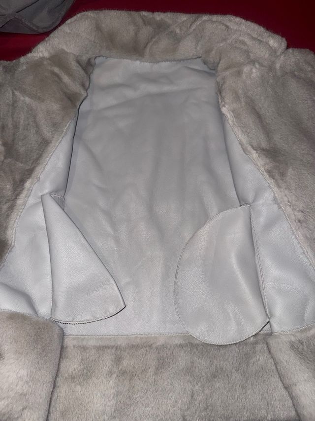 Giacca chic in finta pelliccia grigio