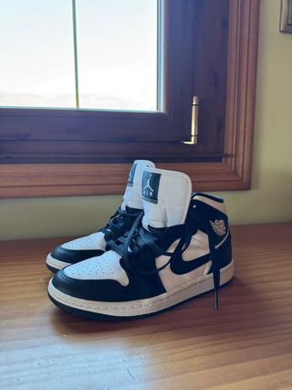 Tenis Jordan Air 1 Negro Blanco