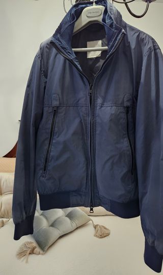 Cazadora bomber azul hombre