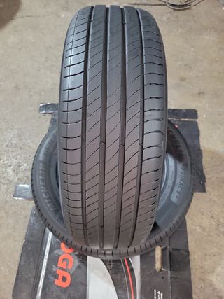 2 Neumáticos  215/65 R17 Michelin 