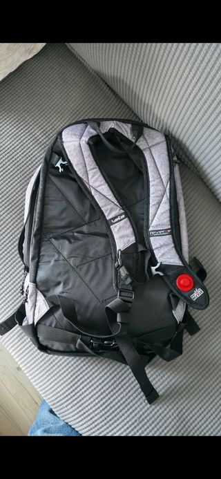 Mochila Wed'ze gris y negra ideal snowboard