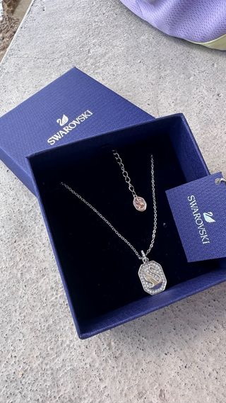 Collar Swarovski Cisne Plateado