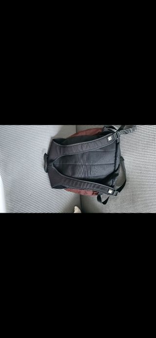 Mochila Reebok Marrón y Negra