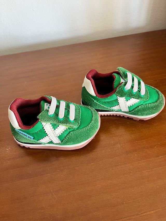 Zapatillas Munich bebé verdes