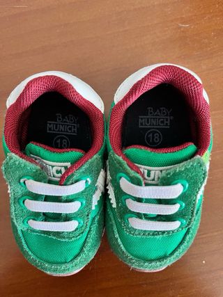 Zapatillas Munich bebé verdes