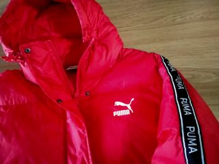 Chaqueta Puma Roja con Capucha