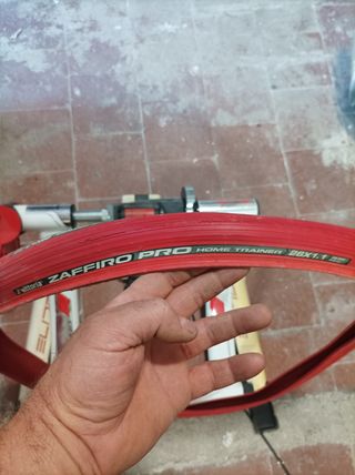 Rodillo Elite Novo Force con cubierta