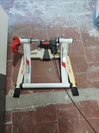 Rodillo Elite Novo Force con cubierta