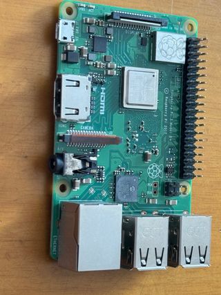 Raspberry Pi 3B+ con caja aluminio
