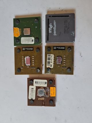 Lote 4 procesadores AMD e Intel