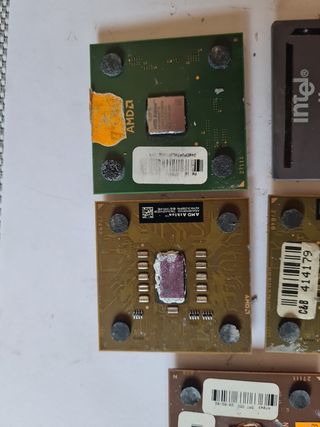 Lote 4 procesadores AMD e Intel