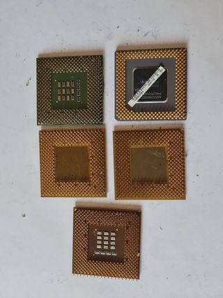 Lote 4 procesadores AMD e Intel