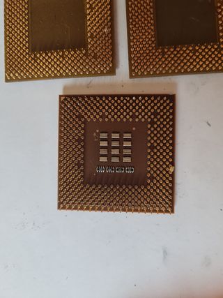 Lote 4 procesadores AMD e Intel