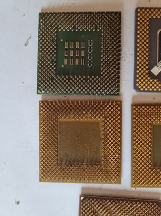 Lote 4 procesadores AMD e Intel