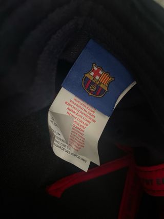 Gorra oficial FC Barcelona Roja y Gris