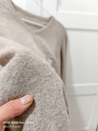 Jersey de punto beige cuello pico 38 (Ourense)