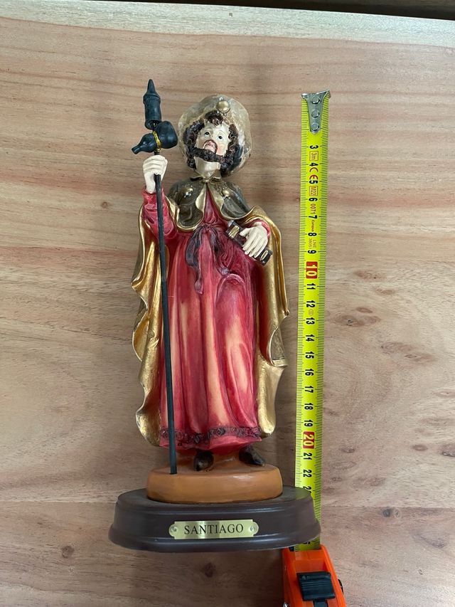Figura Santiago Peregrino Resina