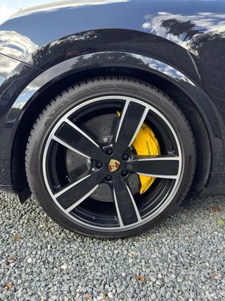 PORSCHE CAYENNE TURBO COUPE CARBON LLANTA 22 2020